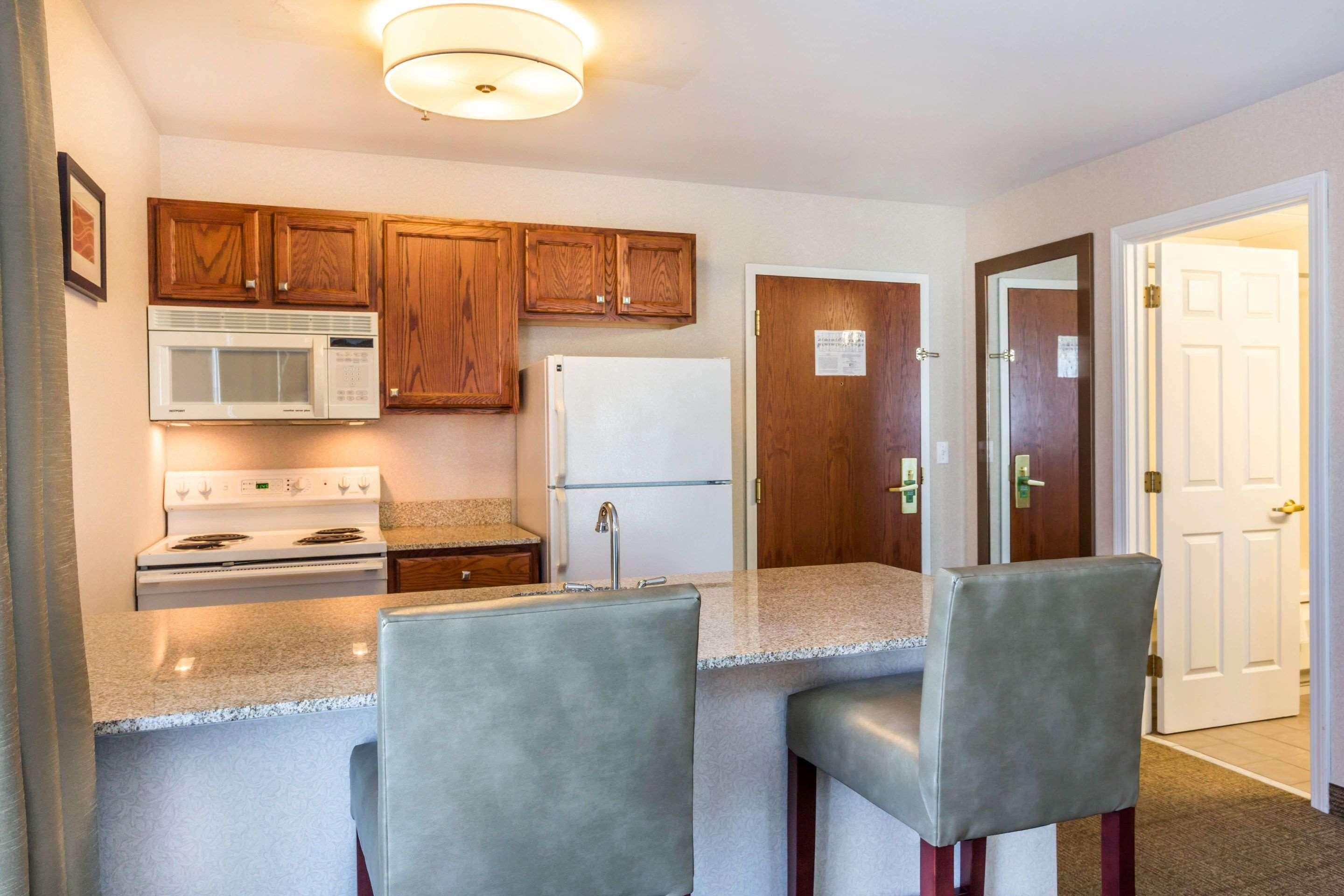 Comfort Inn & Suites Burlington Esterno foto