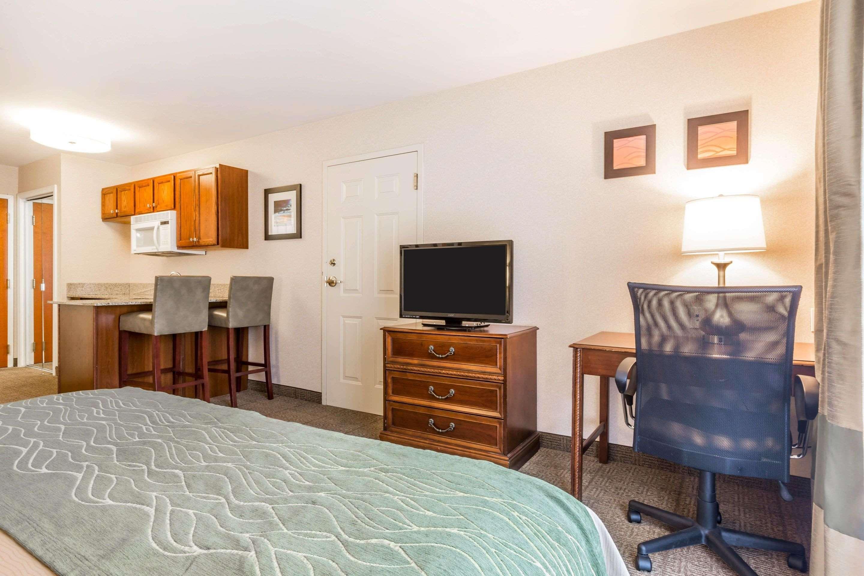 Comfort Inn & Suites Burlington Esterno foto