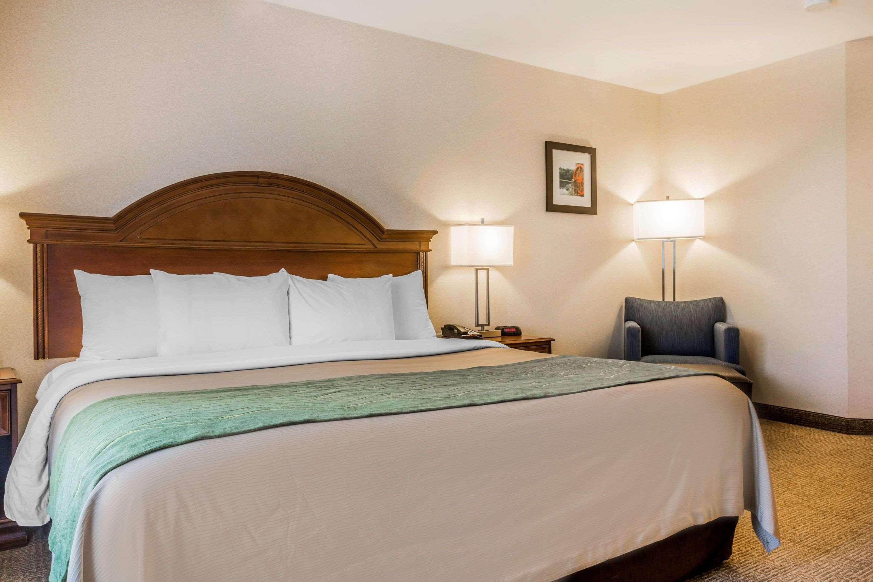 Comfort Inn & Suites Burlington Esterno foto