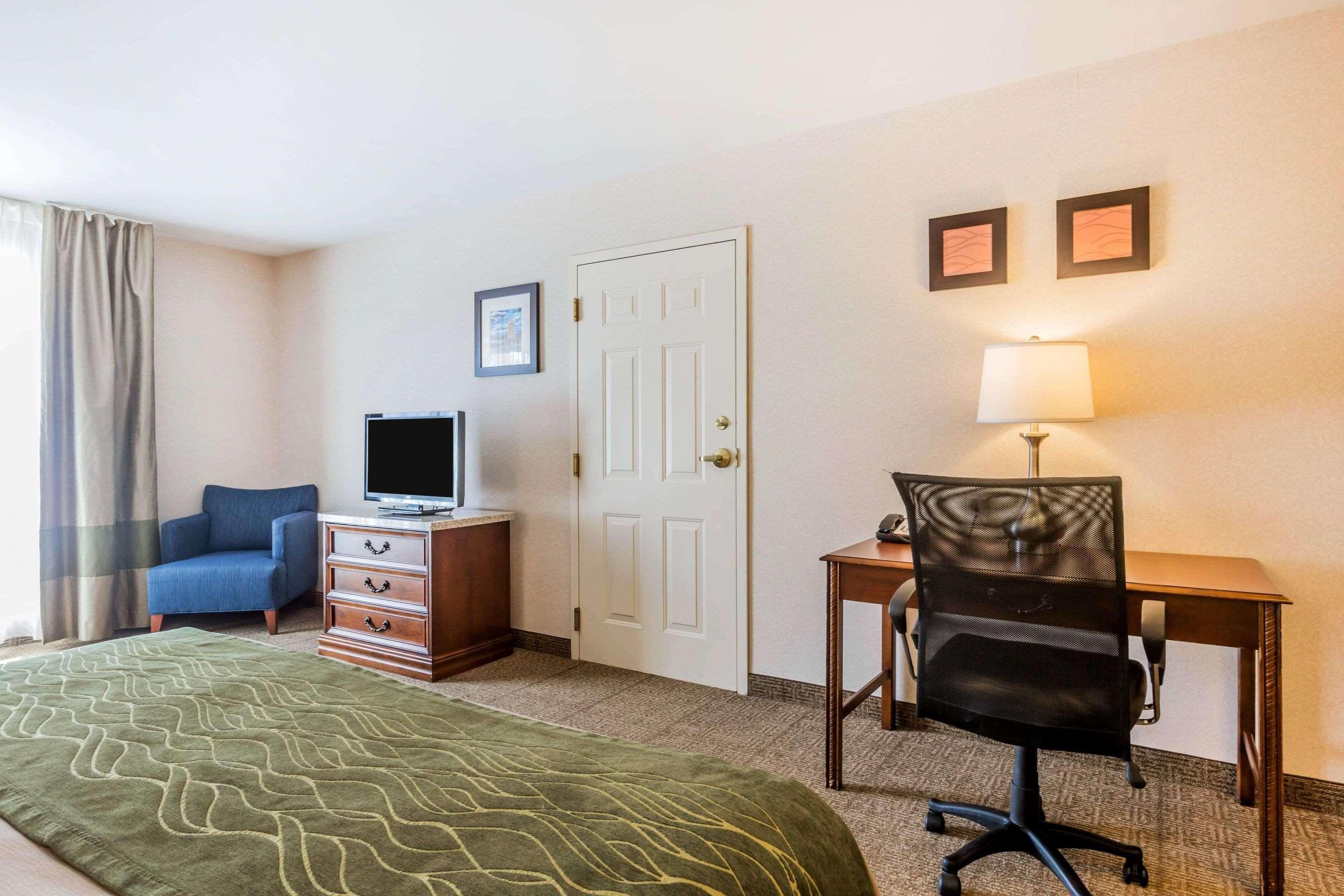 Comfort Inn & Suites Burlington Esterno foto