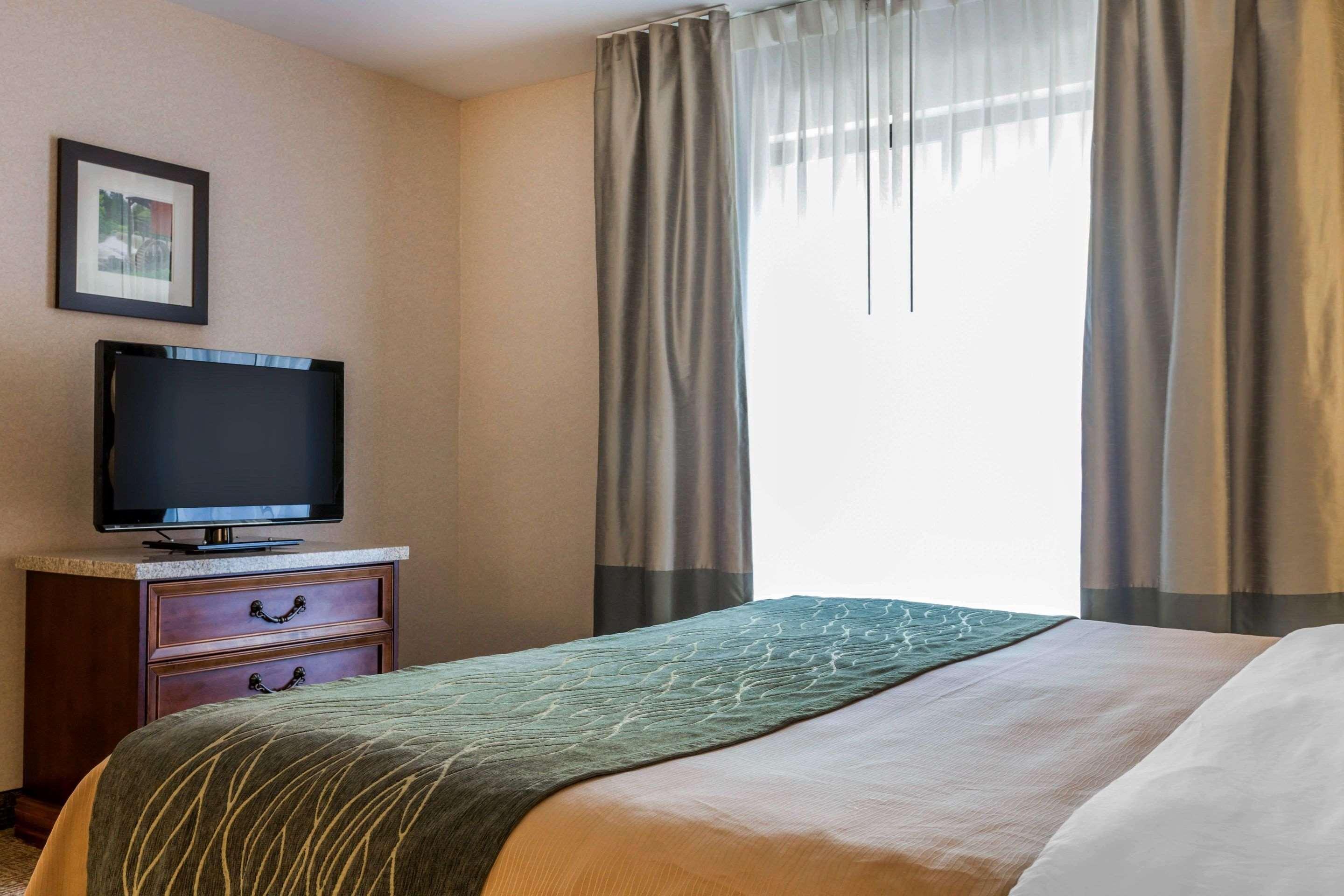 Comfort Inn & Suites Burlington Esterno foto
