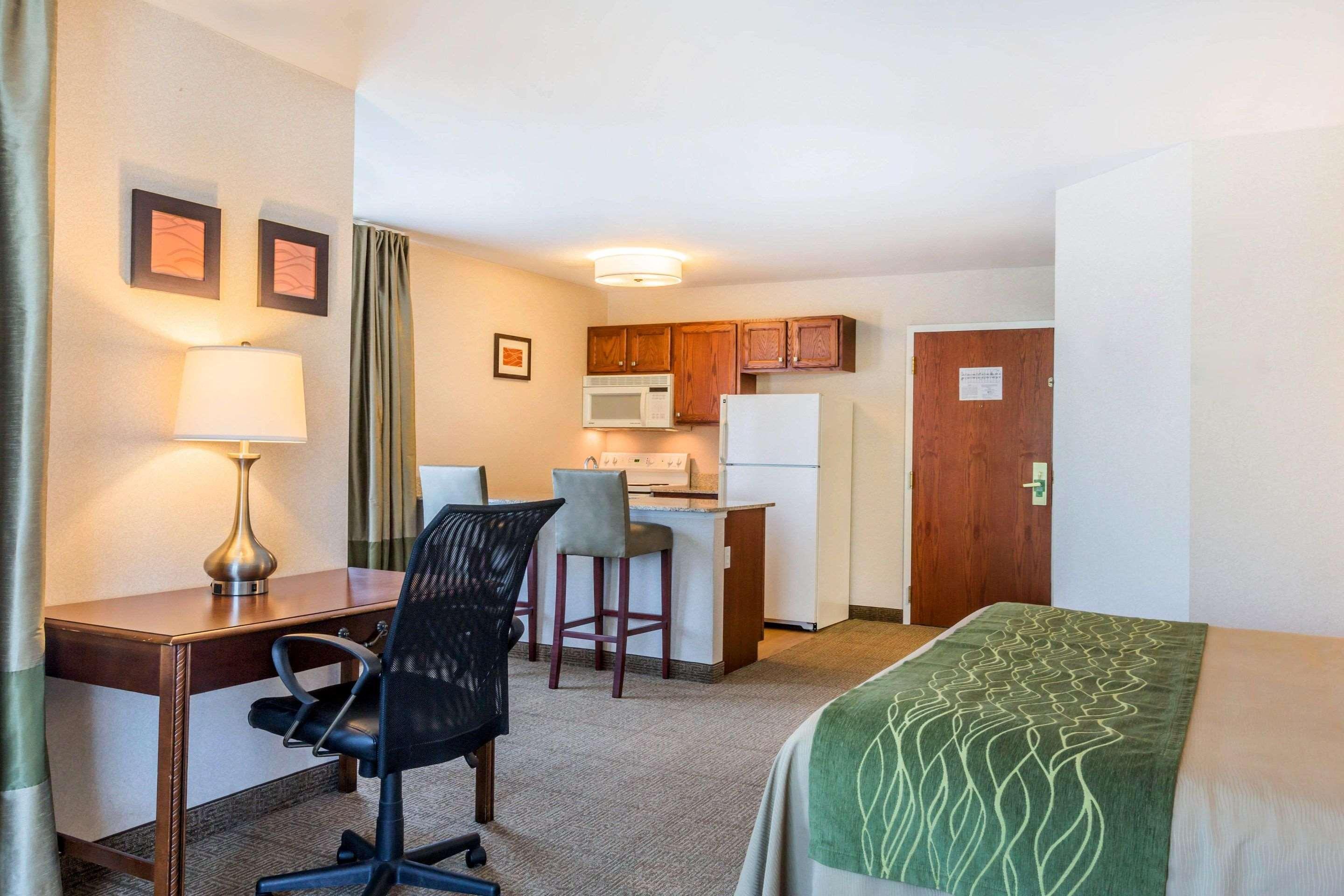 Comfort Inn & Suites Burlington Esterno foto
