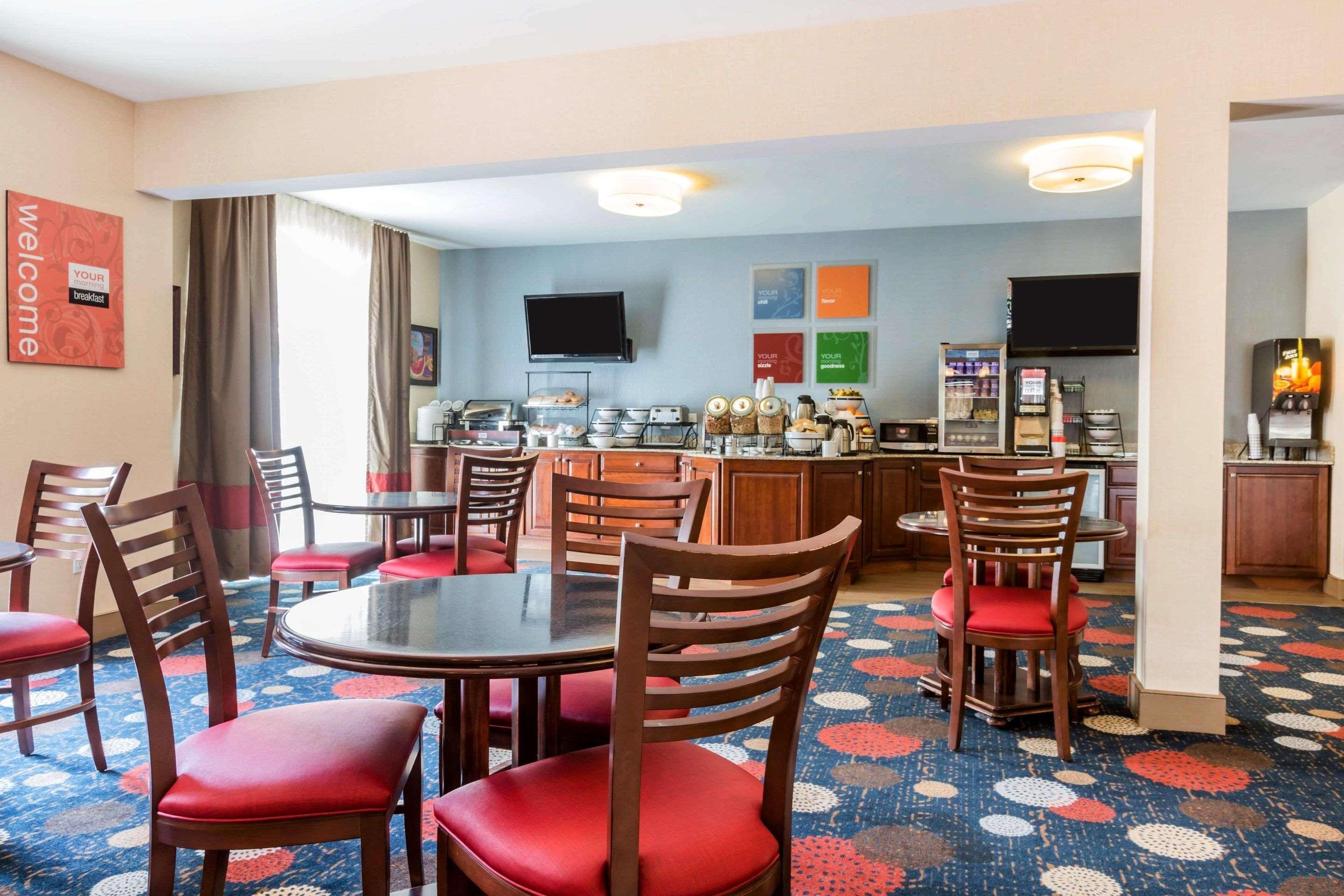 Comfort Inn & Suites Burlington Esterno foto
